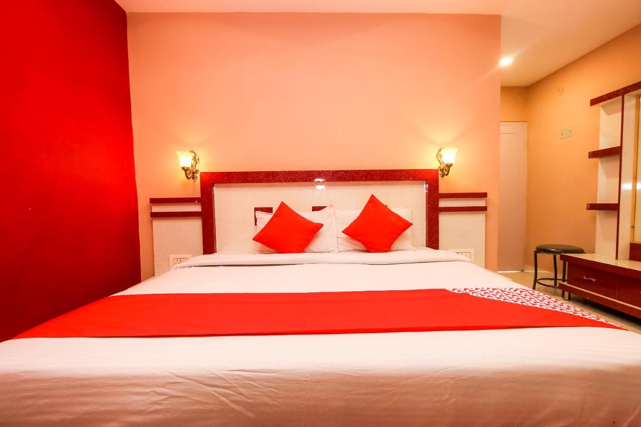 Oyo 10709 Hotel Sbt 维沙卡帕特南 外观 照片